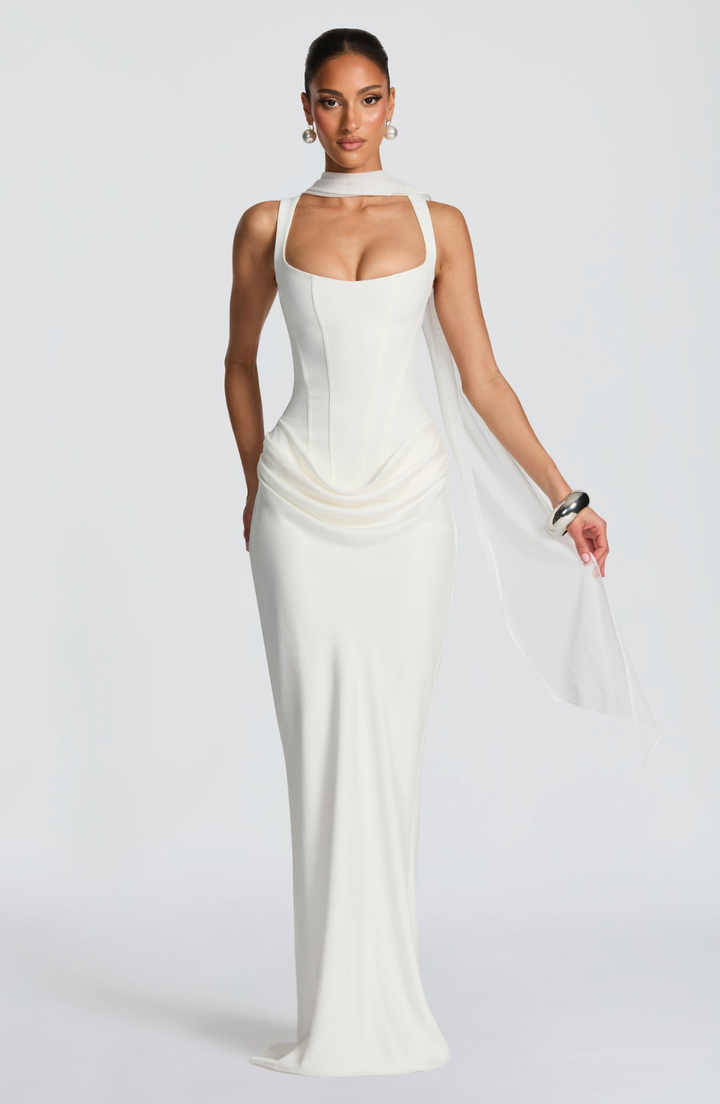 Avery | Hourglass Maxi