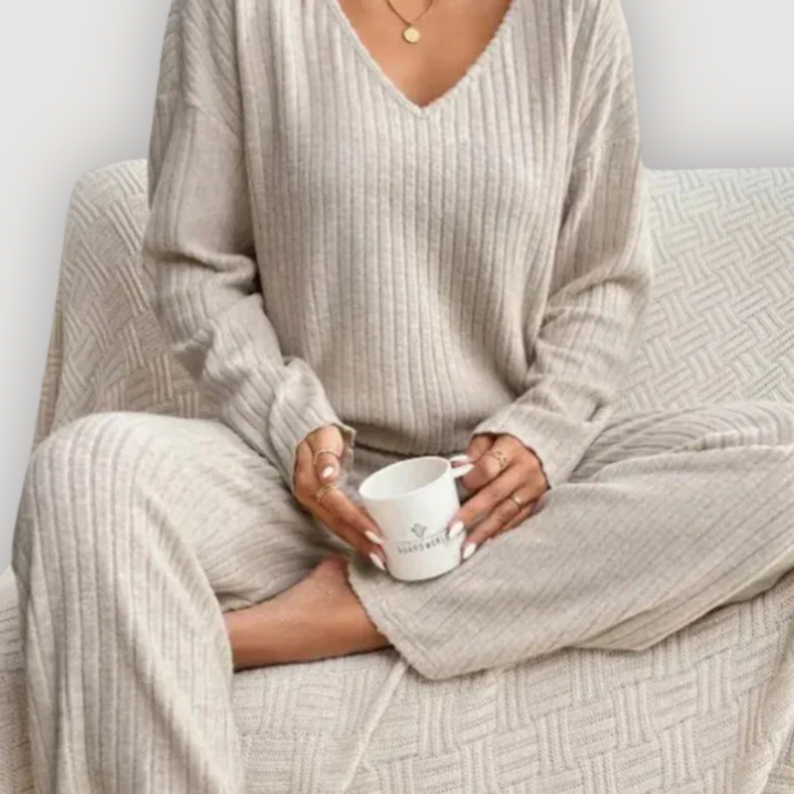 BRONTE – RELAXED KNIT SET